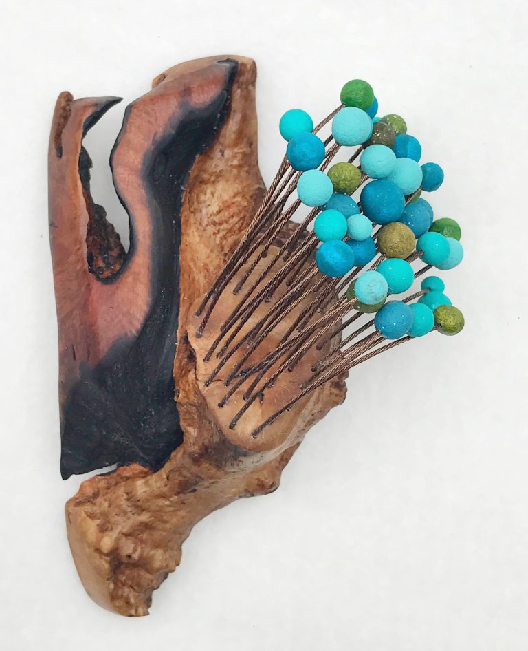 -SpringBrooch